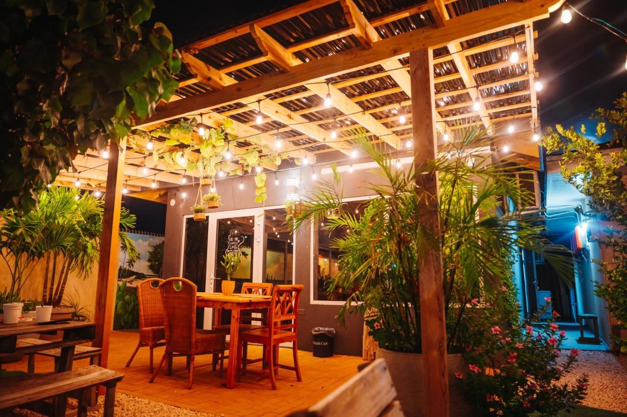 Hotel Rh Boutique Aruba اورانجستاد المظهر الخارجي الصورة