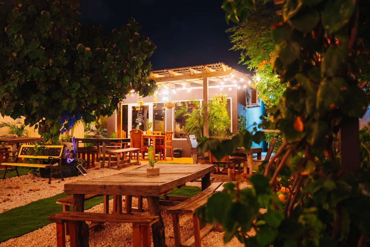 Hotel Rh Boutique Aruba اورانجستاد المظهر الخارجي الصورة